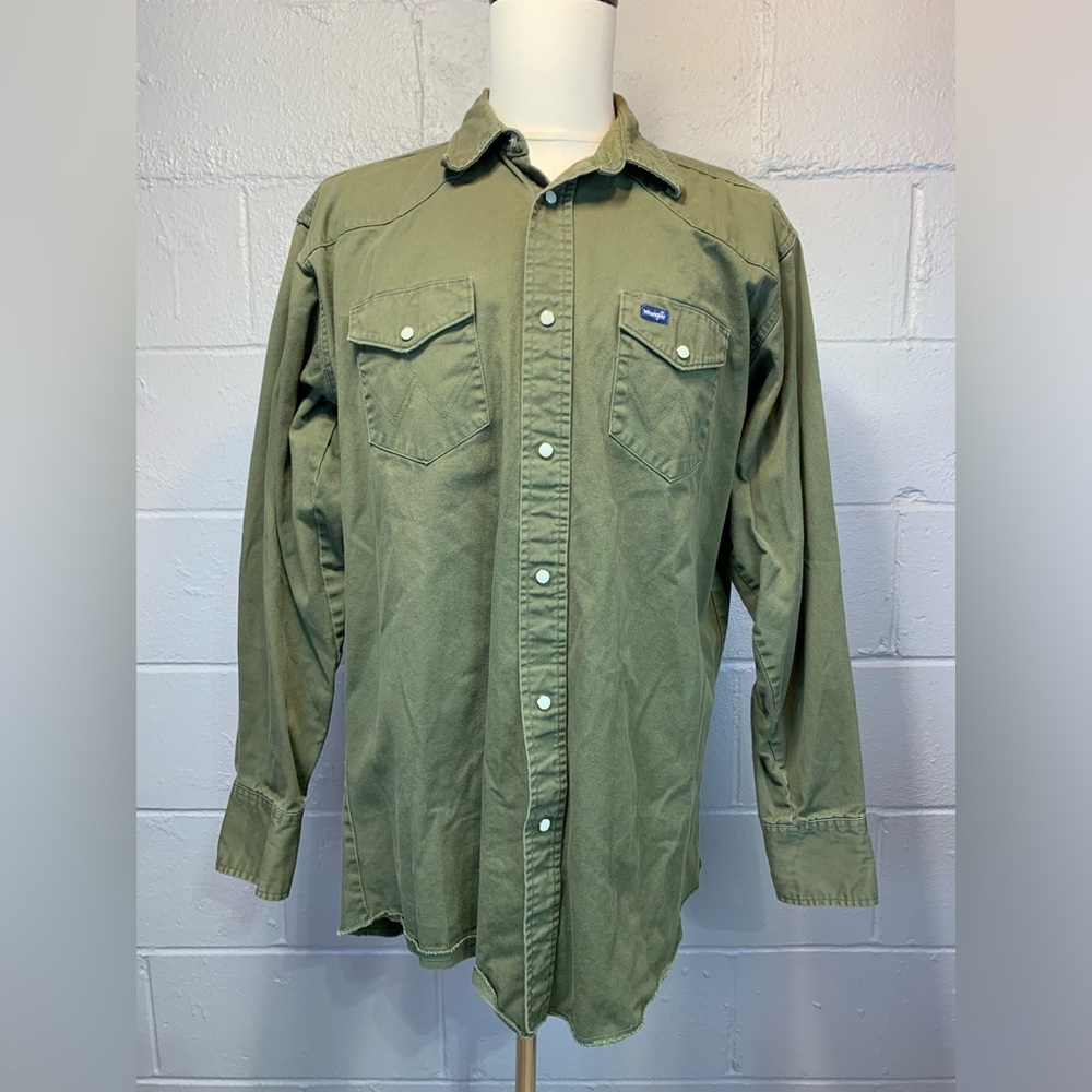 Wrangler Olive Green Casual Button-Down Shirt